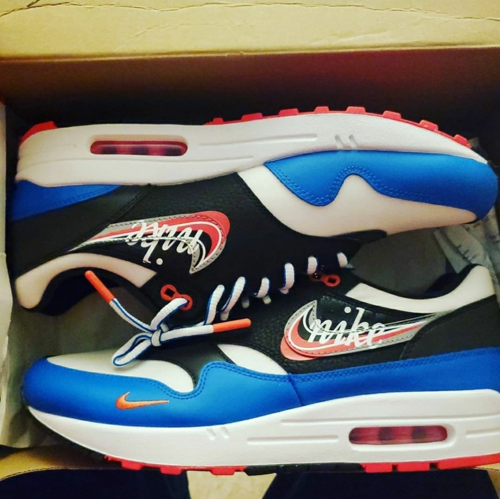 Sold-Mens brand New Nike Air MAX sz 10.5